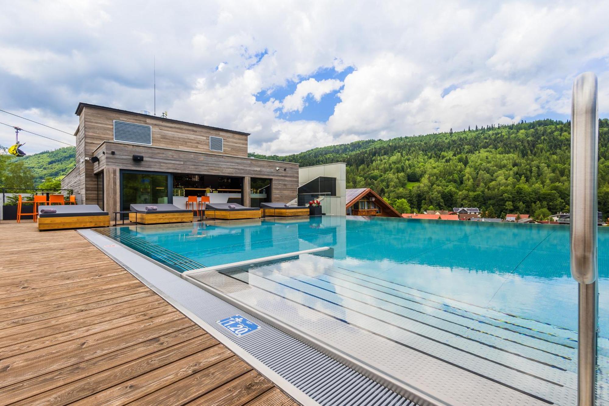 Hotel Meta Resort & Vine Spa Szczyrk Esterno foto